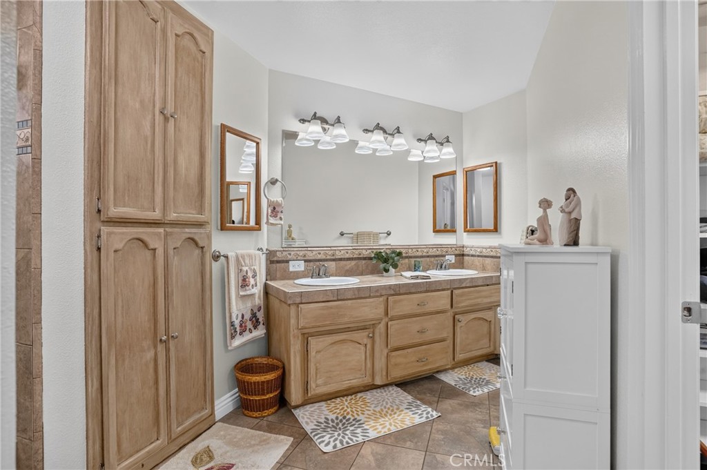 1031 Rachel, Paso Robles, CA 93446