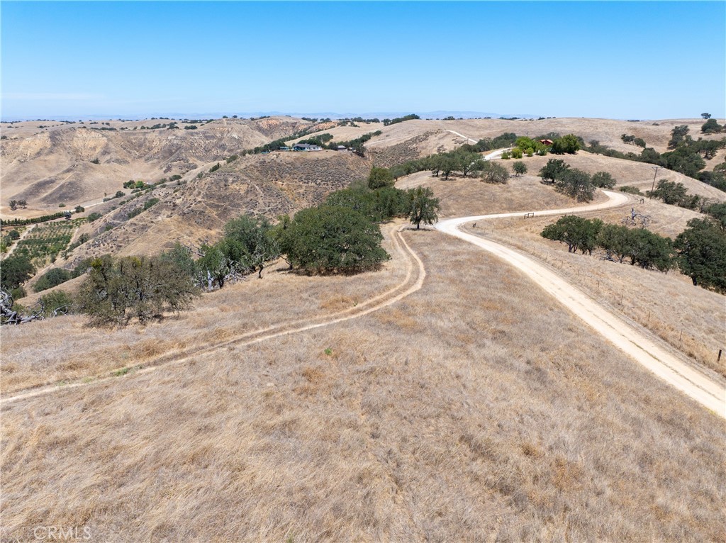 5750 El Pharo, Paso Robles, CA 93446