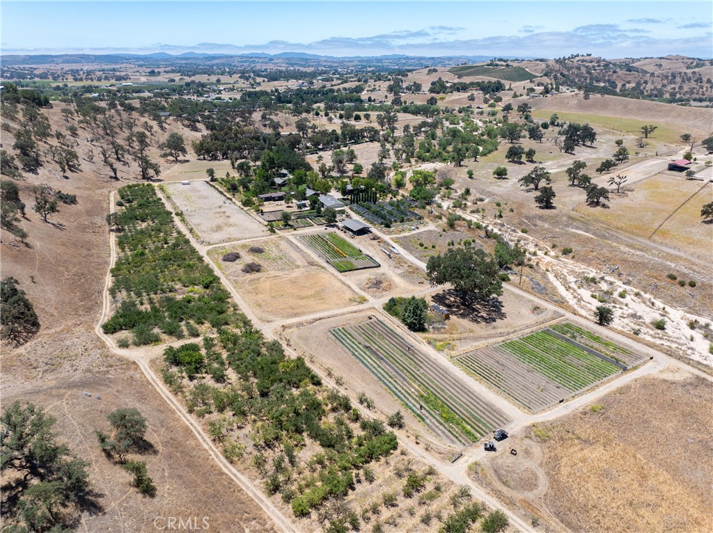 5750 El Pharo, Paso Robles, CA 93446