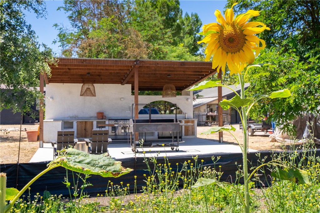 5750 El Pharo, Paso Robles, CA 93446