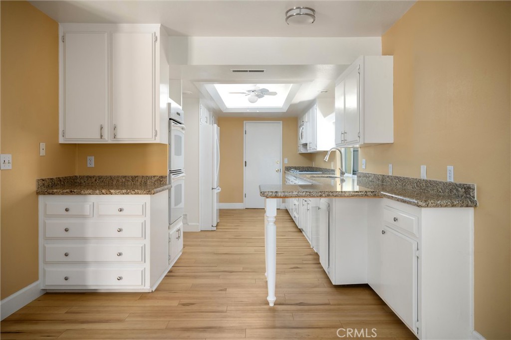 1523 Country Club Dr, Paso Robles, CA 93446