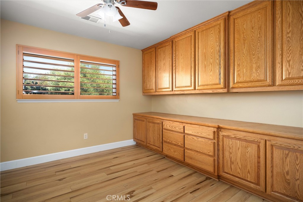 1523 Country Club Dr, Paso Robles, CA 93446