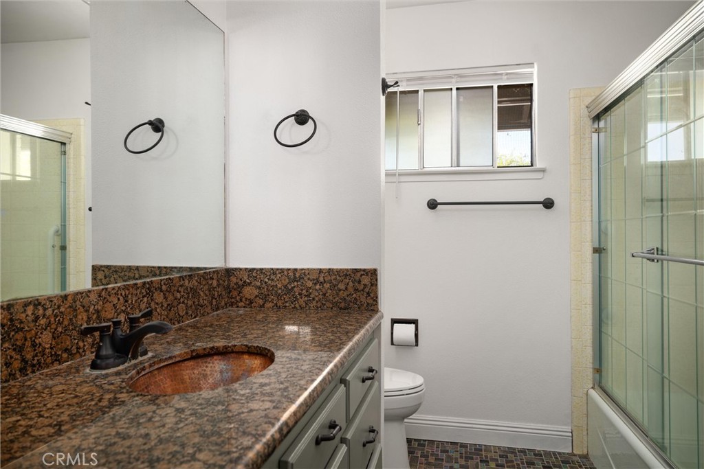 1523 Country Club Dr, Paso Robles, CA 93446