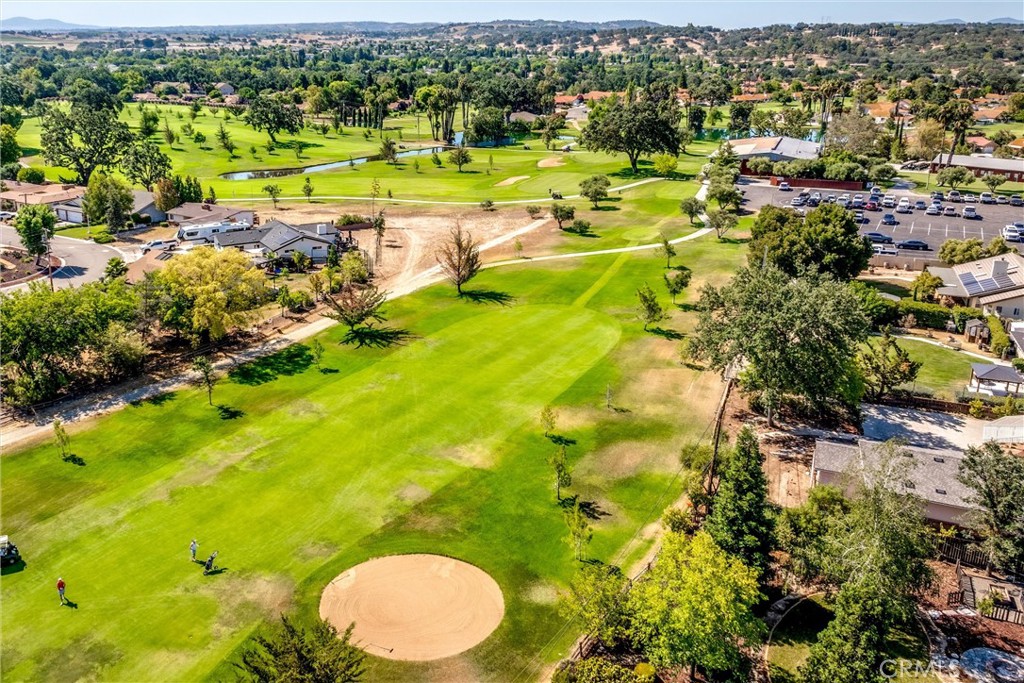 1523 Country Club Dr, Paso Robles, CA 93446