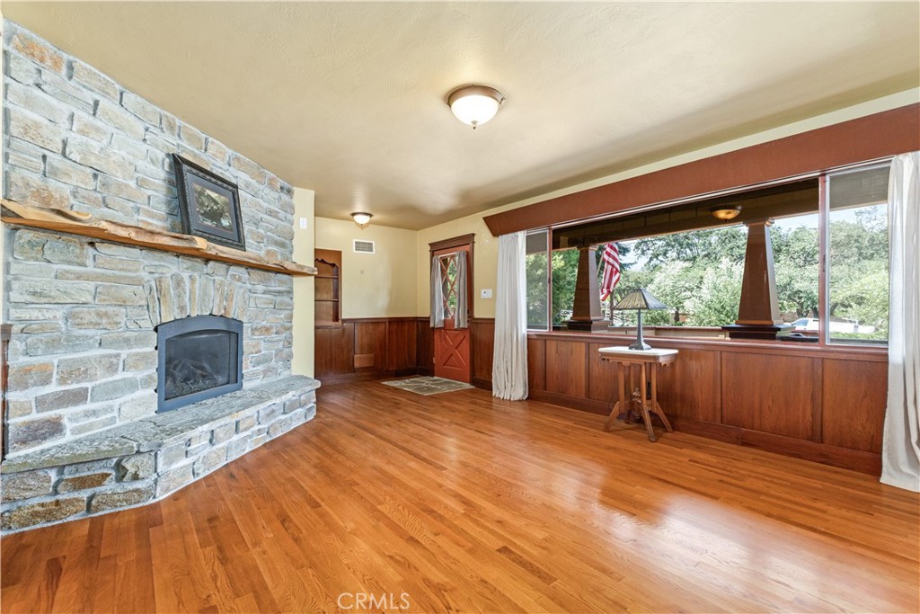 370 Pacific Ave, Paso Robles, CA 93446