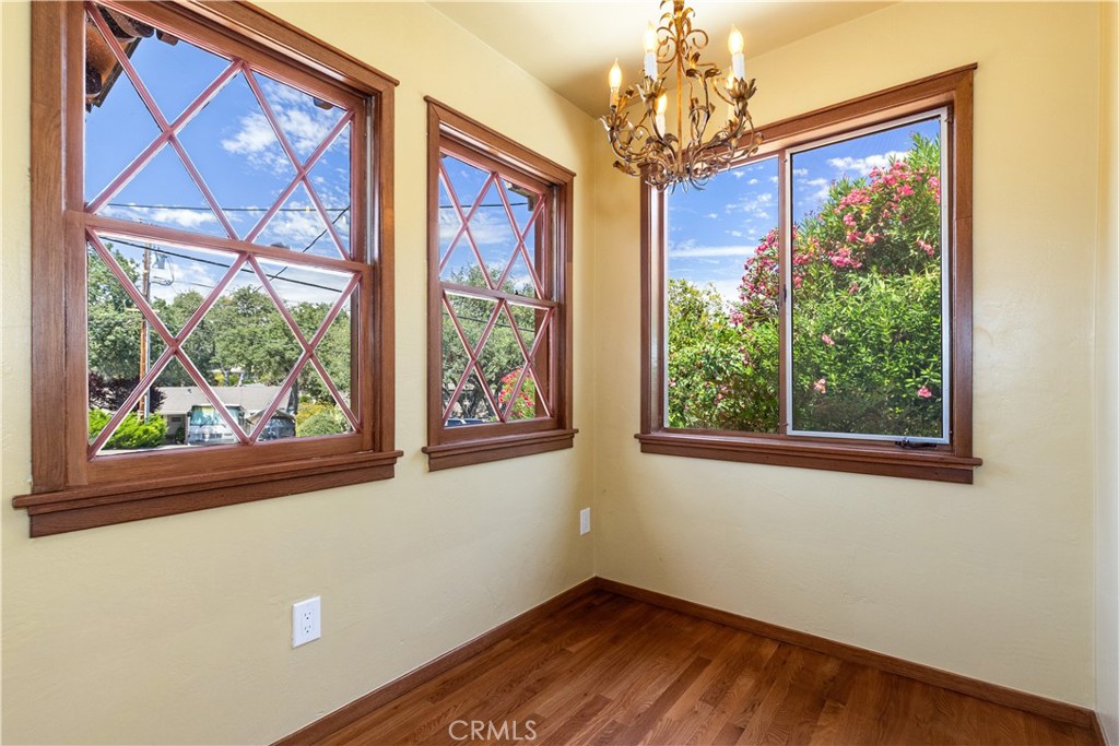 370 Pacific Ave, Paso Robles, CA 93446