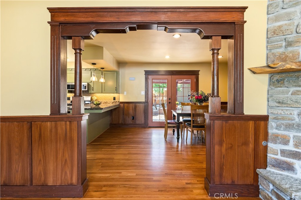 370 Pacific Ave, Paso Robles, CA 93446