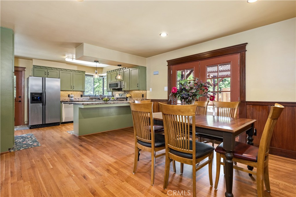 370 Pacific Ave, Paso Robles, CA 93446