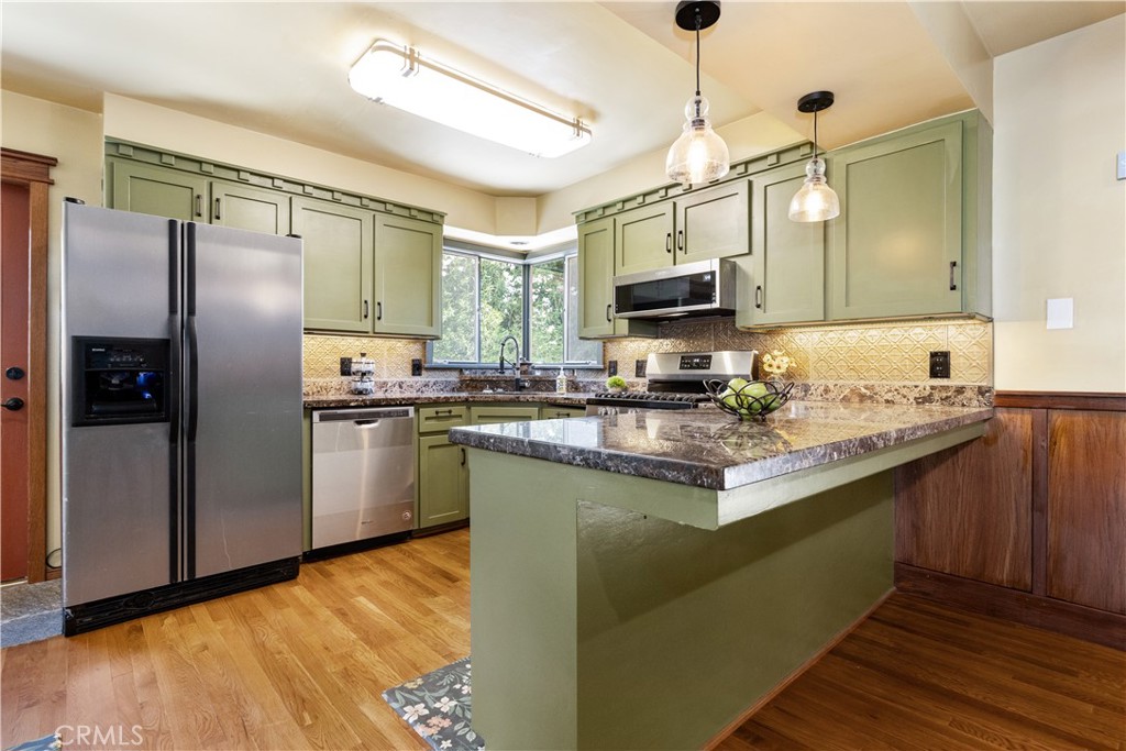 370 Pacific Ave, Paso Robles, CA 93446