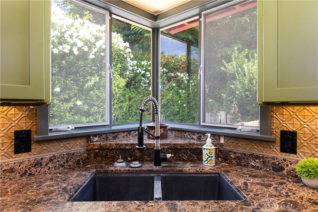 370 Pacific Ave, Paso Robles, CA 93446