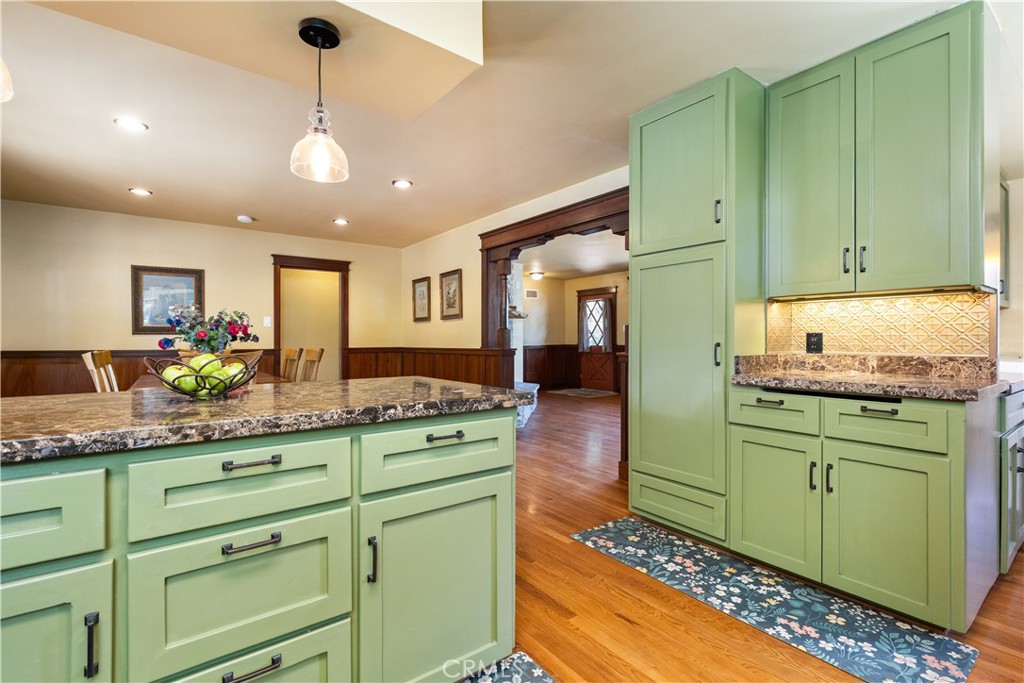 370 Pacific Ave, Paso Robles, CA 93446