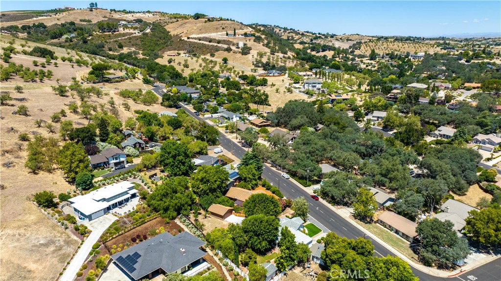 370 Pacific Ave, Paso Robles, CA 93446