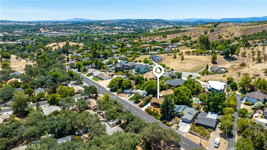 370 Pacific Ave, Paso Robles, CA 93446