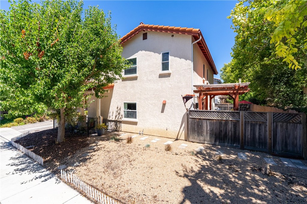 7755 Navajoa, Atascadero, CA 93422