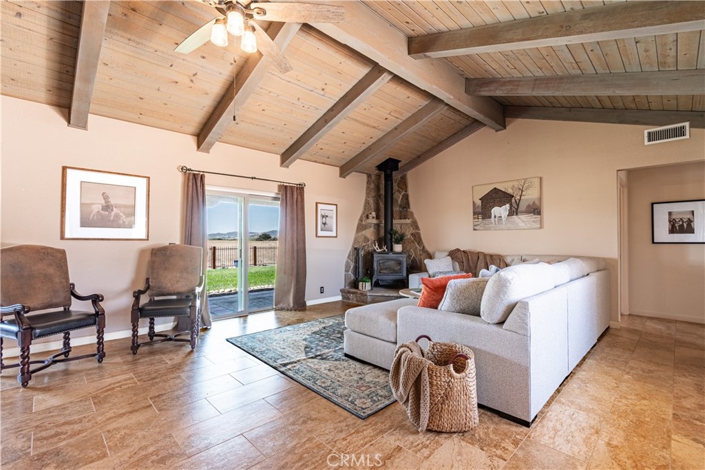 1675 Adobe Rd, Paso Robles, CA 93446