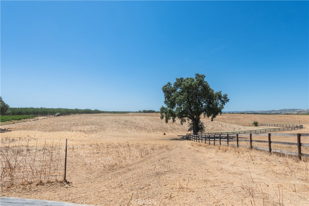 1675 Adobe Rd, Paso Robles, CA 93446