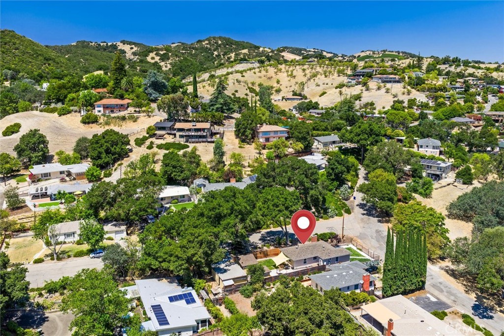 104 16th, Paso Robles, CA 93446
