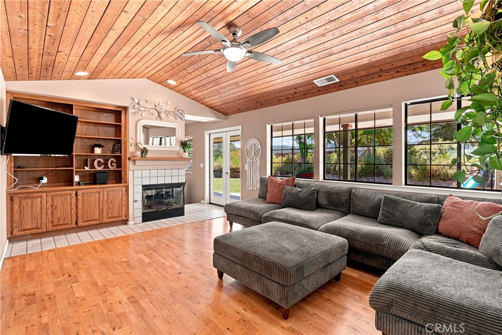 1380 Shane, Templeton, CA 93465