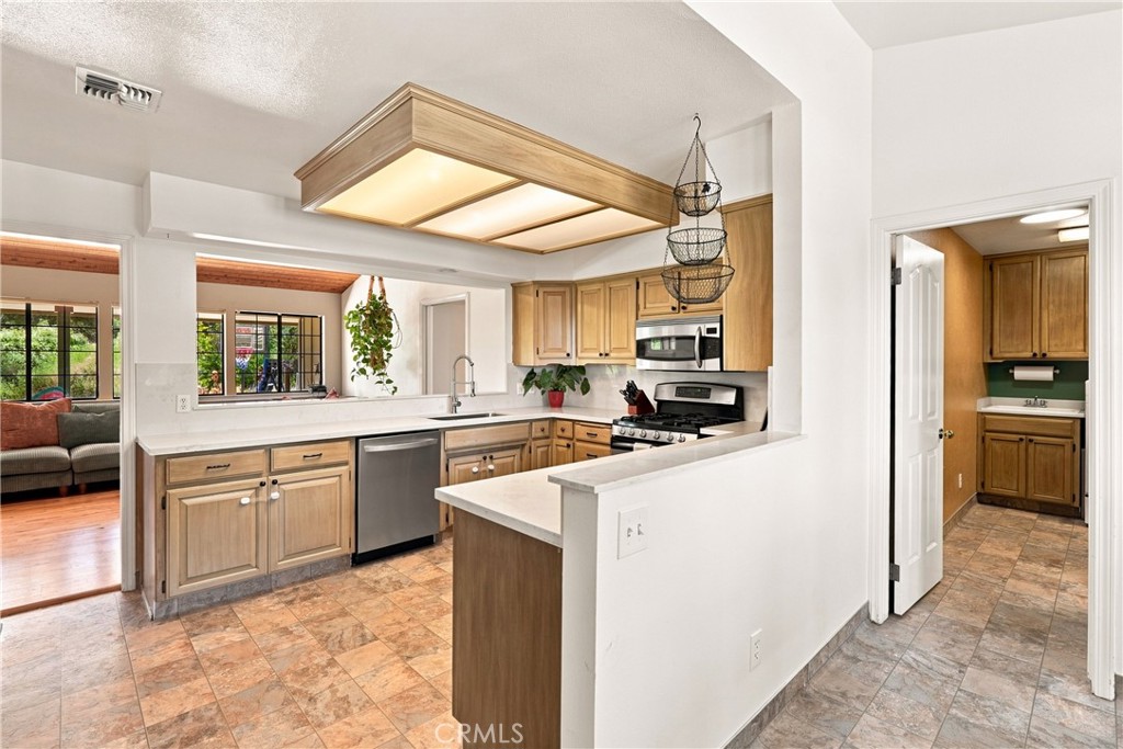 1380 Shane, Templeton, CA 93465