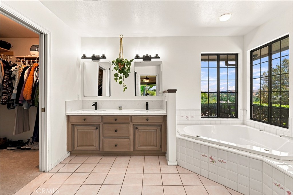 1380 Shane, Templeton, CA 93465