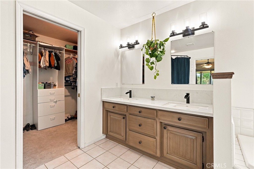 1380 Shane, Templeton, CA 93465