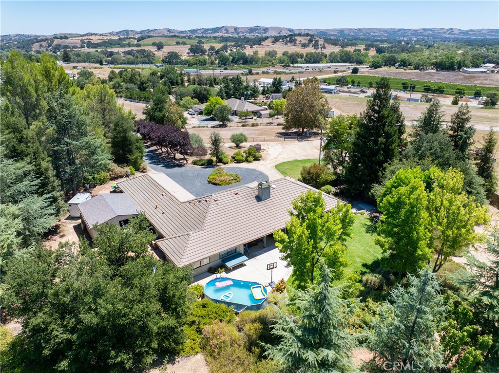 1380 Shane, Templeton, CA 93465