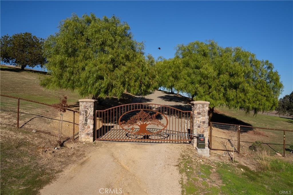8580 Warren, Paso Robles, CA 93446