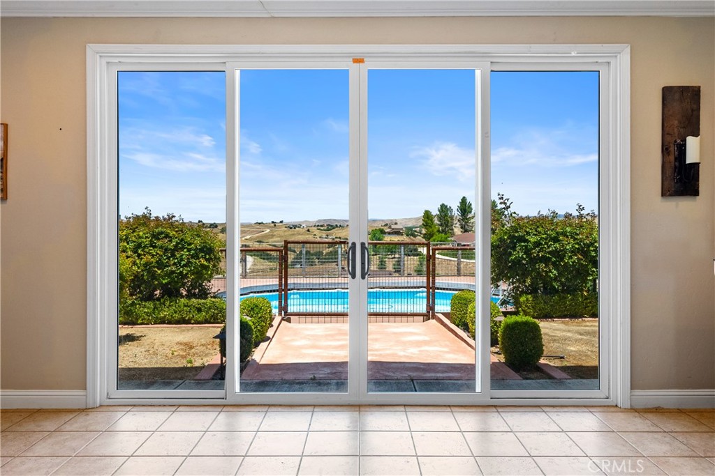 8580 Warren, Paso Robles, CA 93446