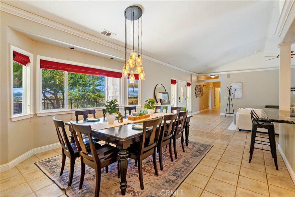 8580 Warren, Paso Robles, CA 93446