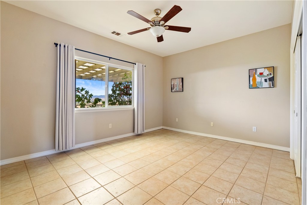 8580 Warren, Paso Robles, CA 93446
