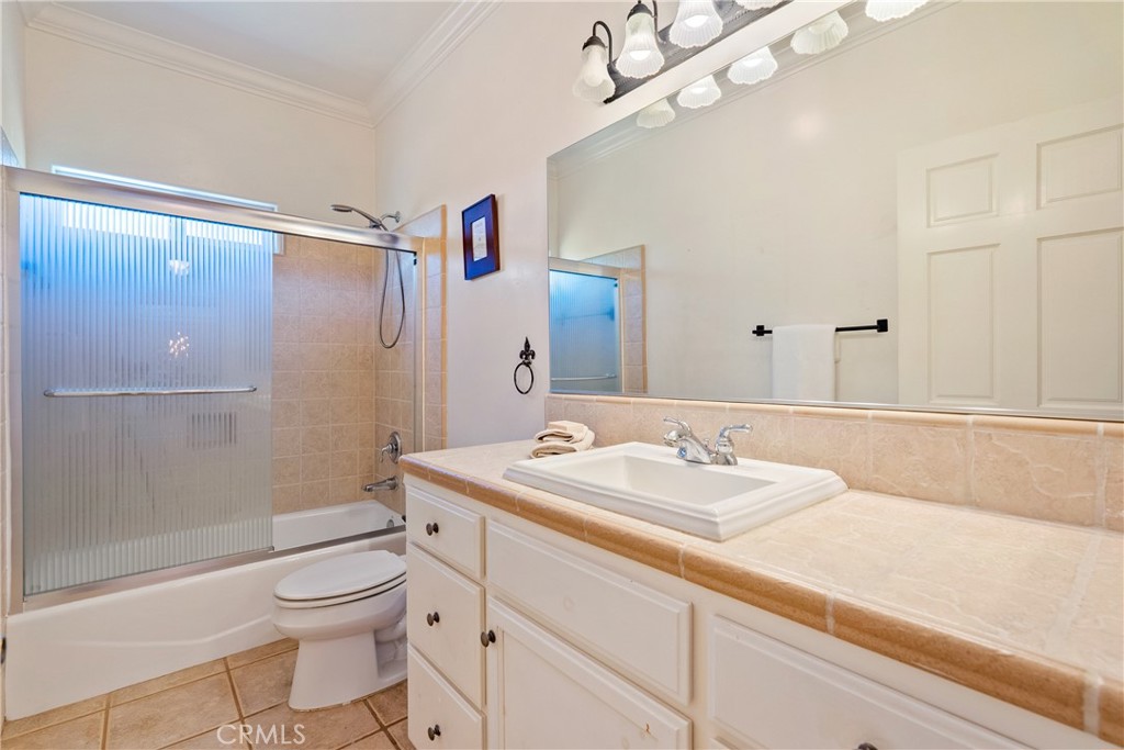 8580 Warren, Paso Robles, CA 93446