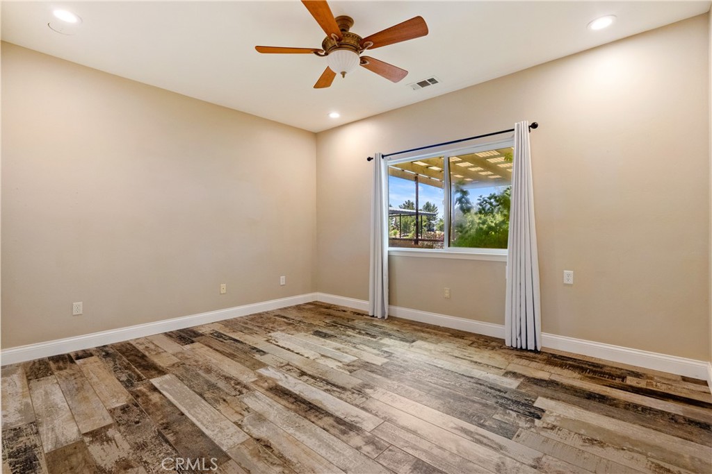 8580 Warren, Paso Robles, CA 93446