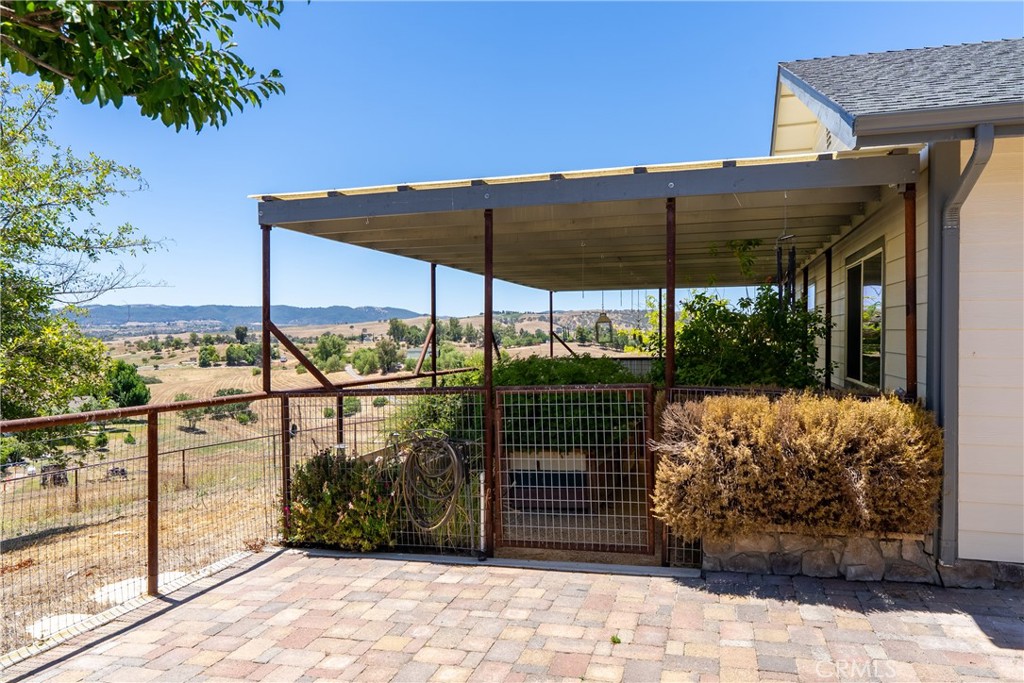 8580 Warren, Paso Robles, CA 93446