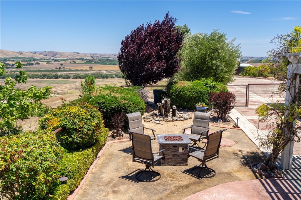 8580 Warren, Paso Robles, CA 93446