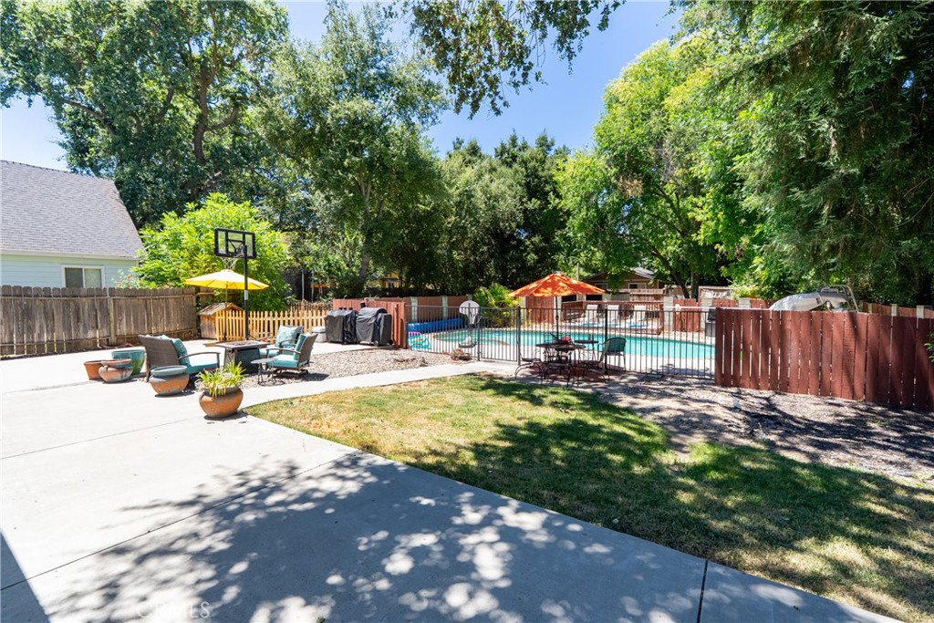 6570 Navajoa, Atascadero, CA 93422
