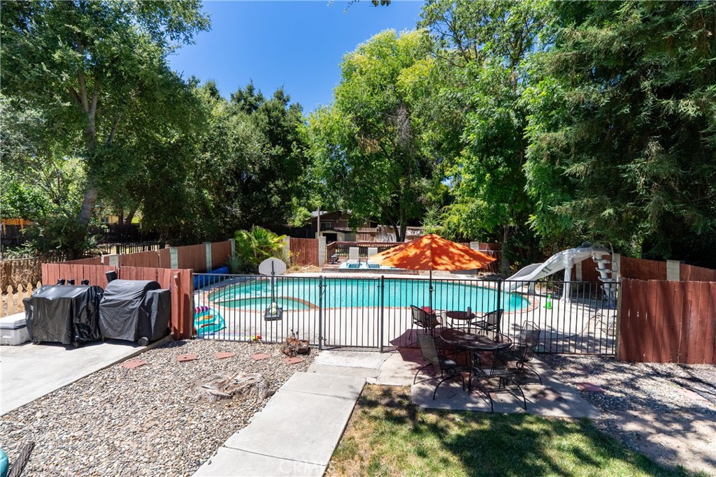 6570 Navajoa, Atascadero, CA 93422