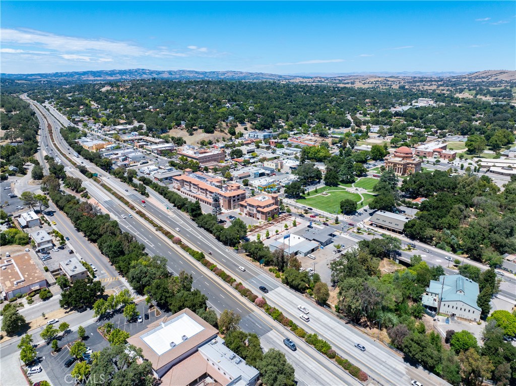 6570 Navajoa, Atascadero, CA 93422