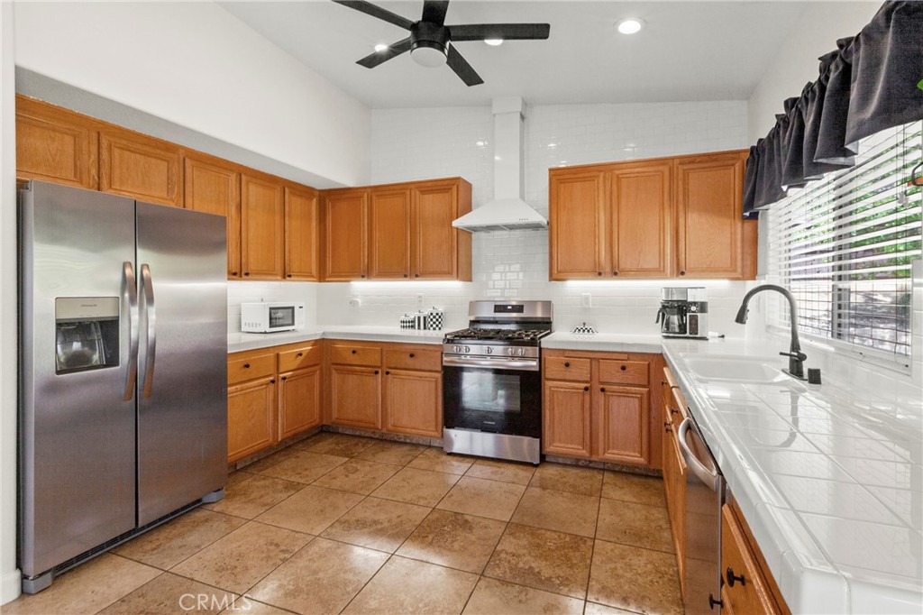 1204 Grassy Hollow, Paso Robles, CA 93446