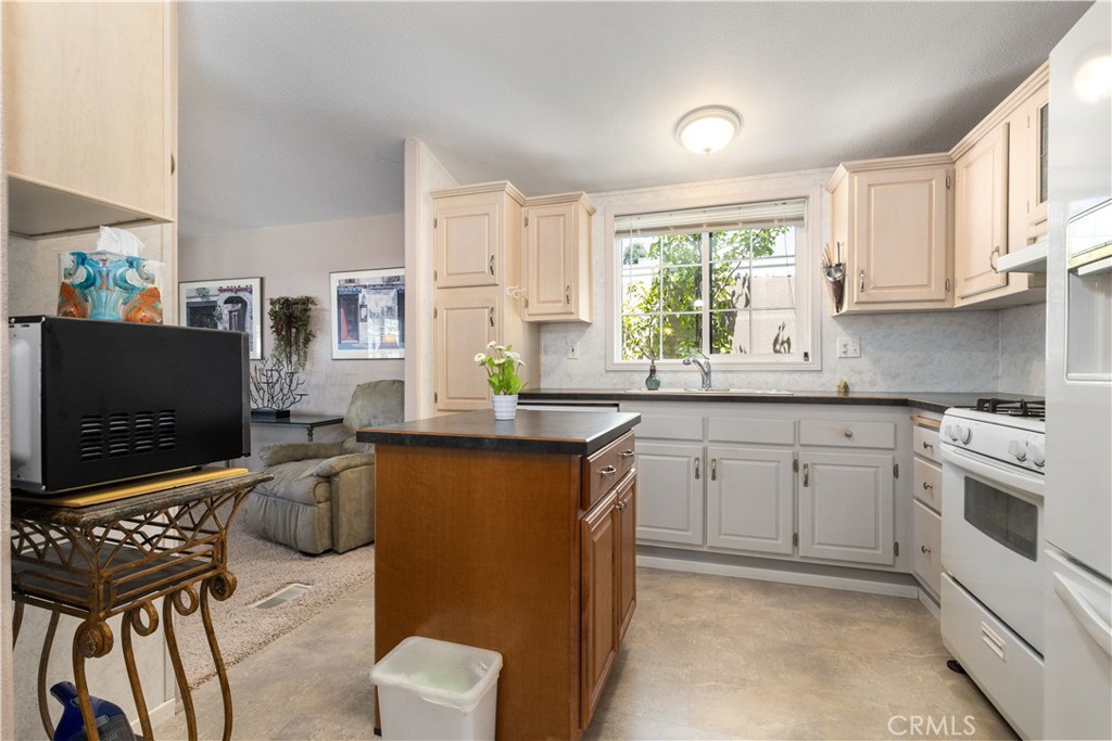 1215 El Camino Real #61, Atascadero, CA 93422