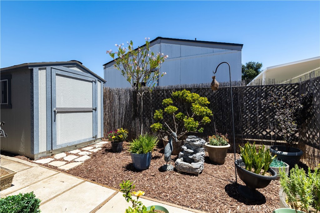 1215 El Camino Real #61, Atascadero, CA 93422
