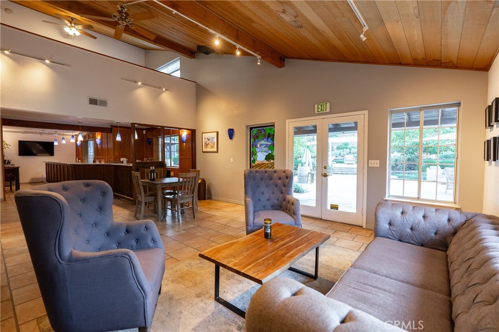 2925 Anderson Rd, Paso Robles, CA 93446