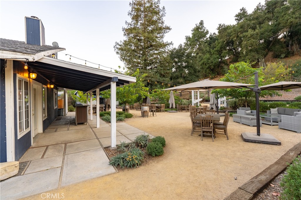 2925 Anderson Rd, Paso Robles, CA 93446