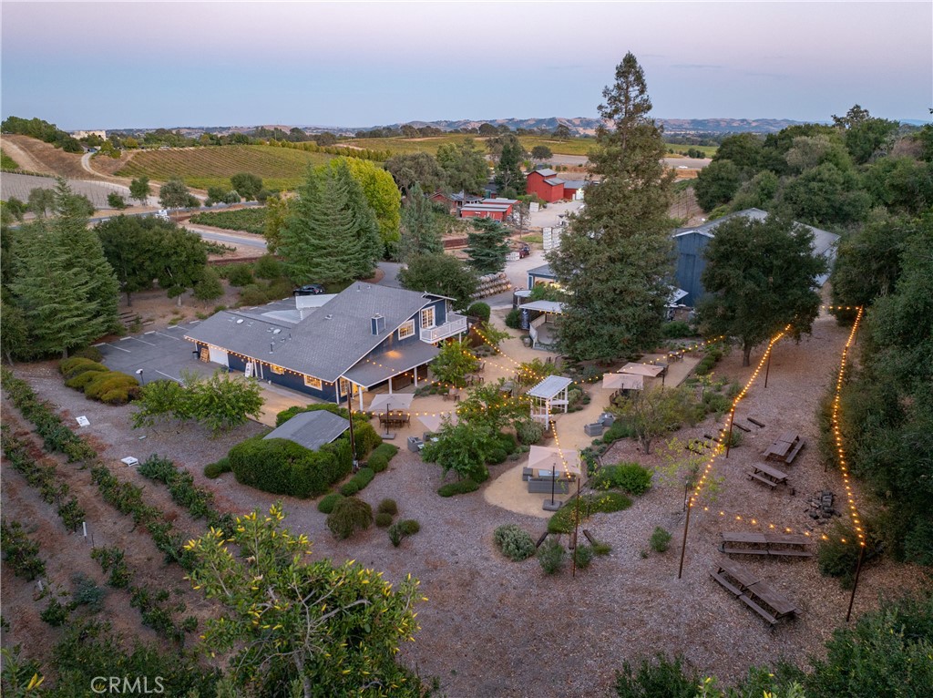 2925 Anderson Rd, Paso Robles, CA 93446