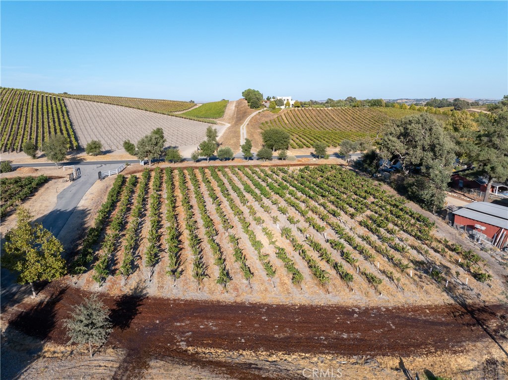 2925 Anderson Rd, Paso Robles, CA 93446