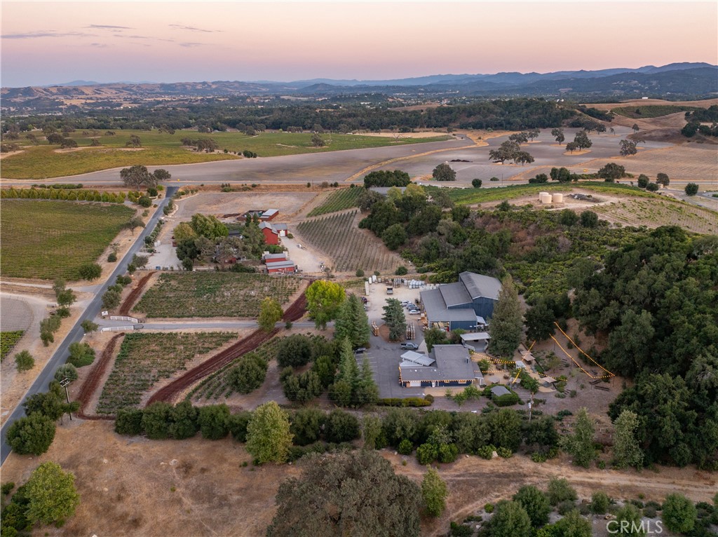 2925 Anderson Rd, Paso Robles, CA 93446