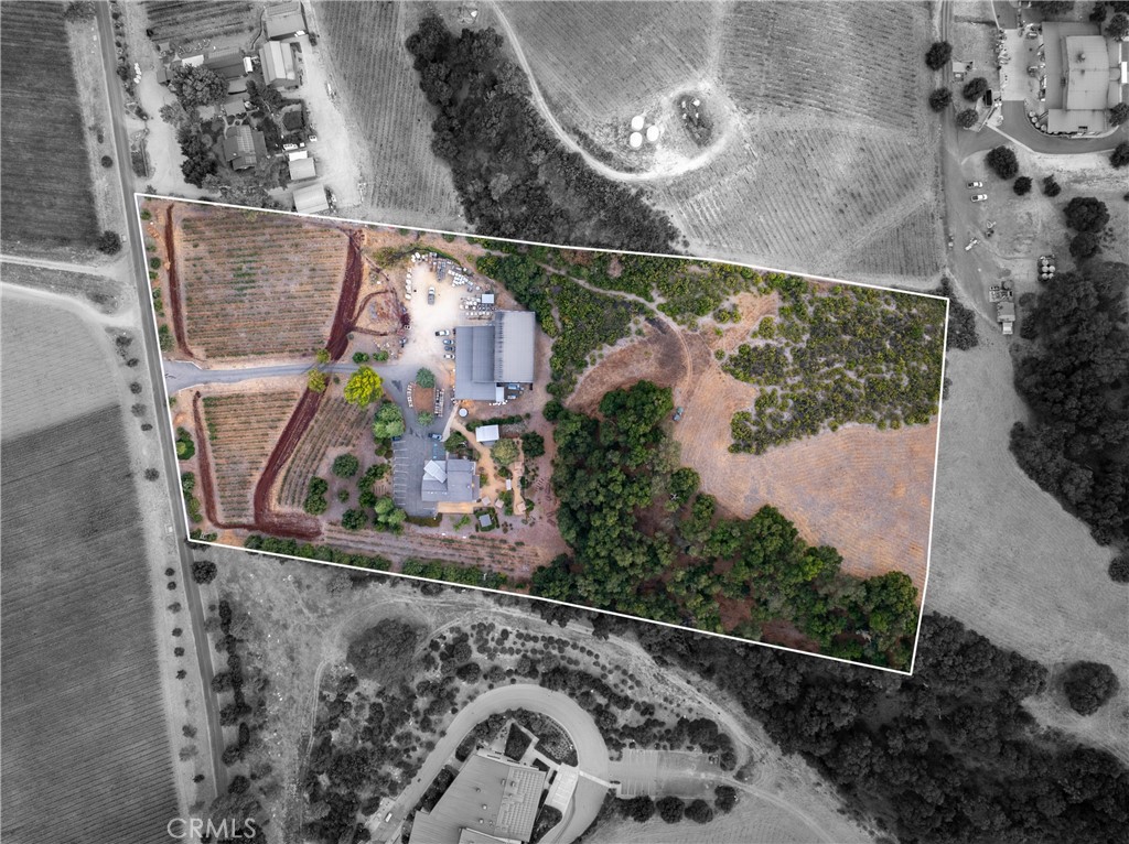 2925 Anderson Rd, Paso Robles, CA 93446