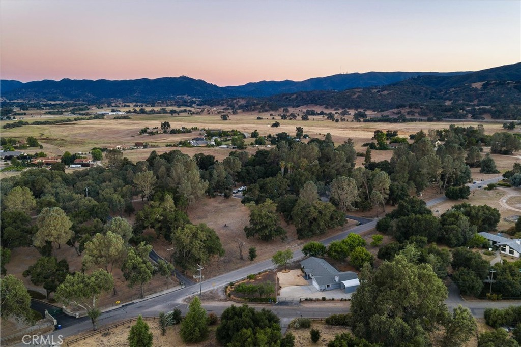 14740 Morningside Rd, Atascadero, CA 93422