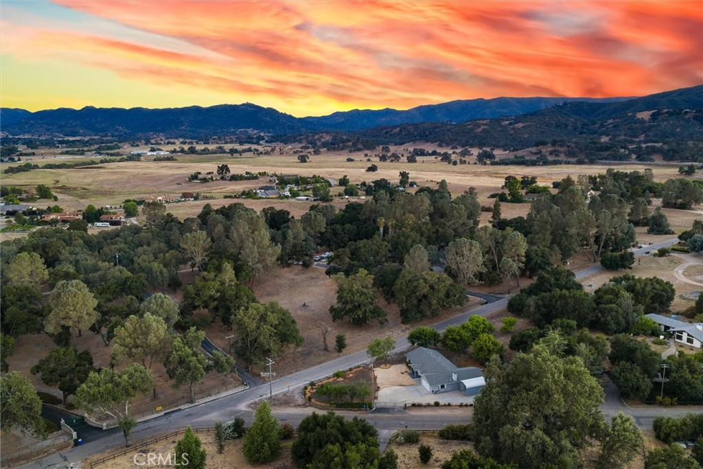14740 Morningside Rd, Atascadero, CA 93422
