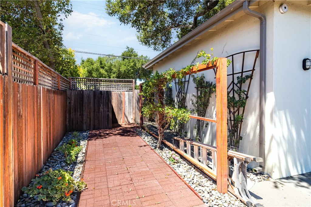 240 Oak, Paso Robles, CA 93446