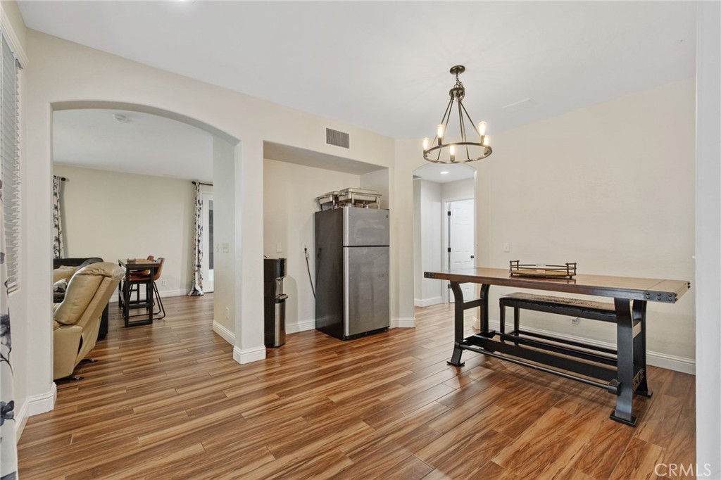3320 W Glendale, Visalia, CA 93291